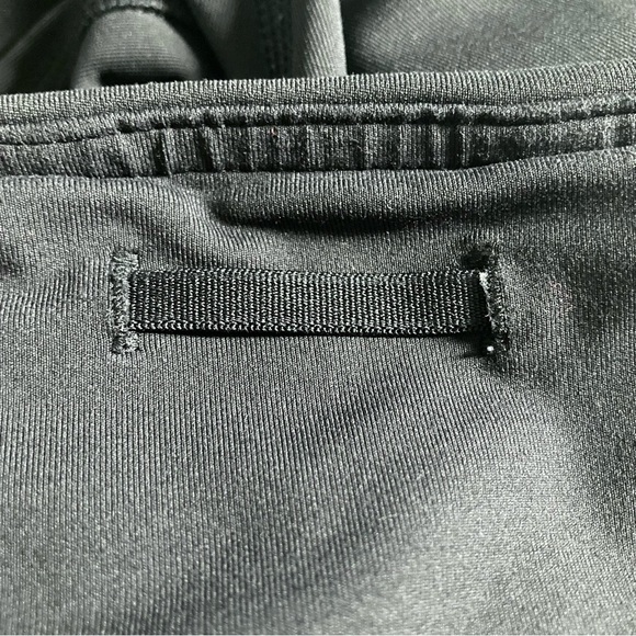 Lululemon Black Hop To It Capri Crop Leggings - Picture 9 of 13